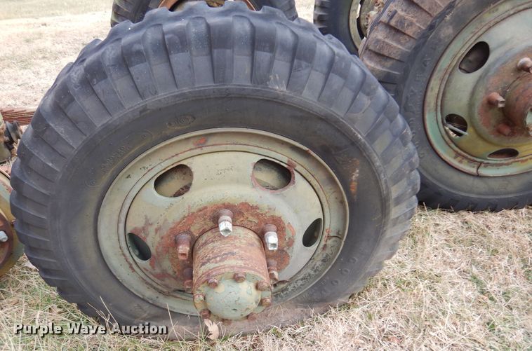 image for item JJ9729 (3) truck axles