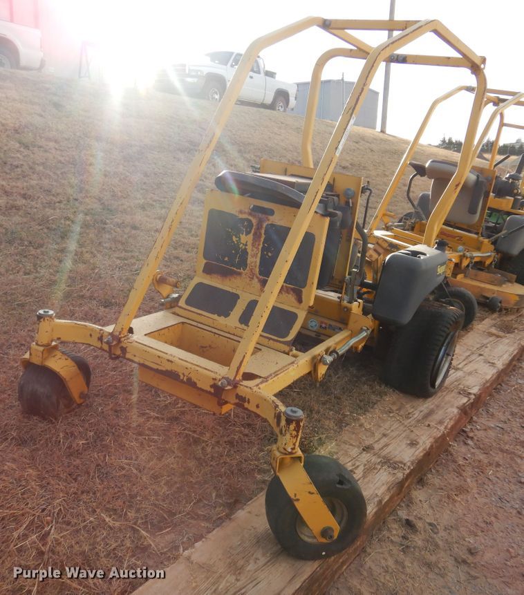 image for item JJ9797 Hustler Super Z  ZTR lawn mower