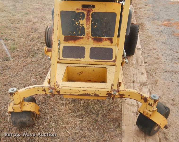 image for item JJ9797 Hustler Super Z  ZTR lawn mower