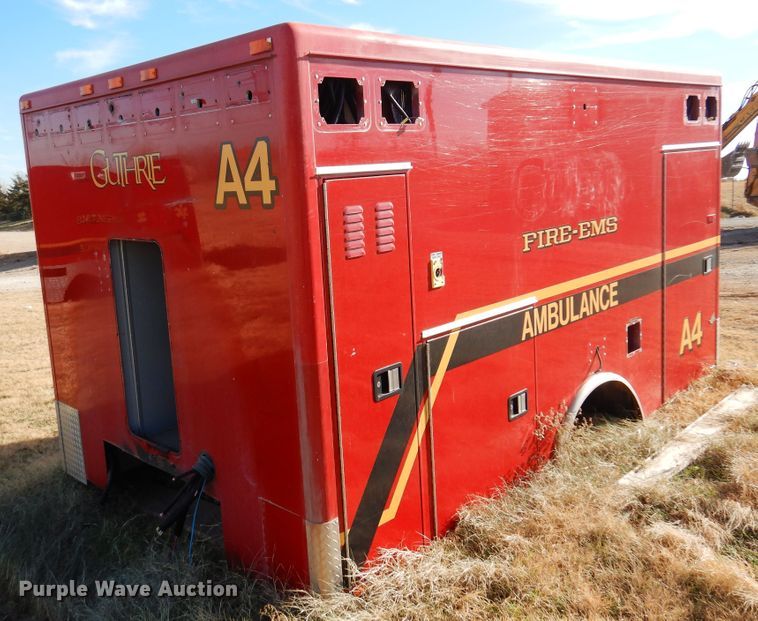 image for item JJ9815 2005 Northwestern  ambulance body