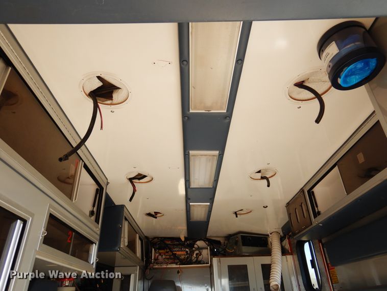 image for item JJ9815 2005 Northwestern  ambulance body