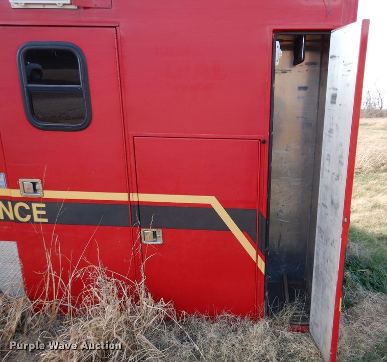 image for item JJ9816 2006 Frazier LTD  ambulance body