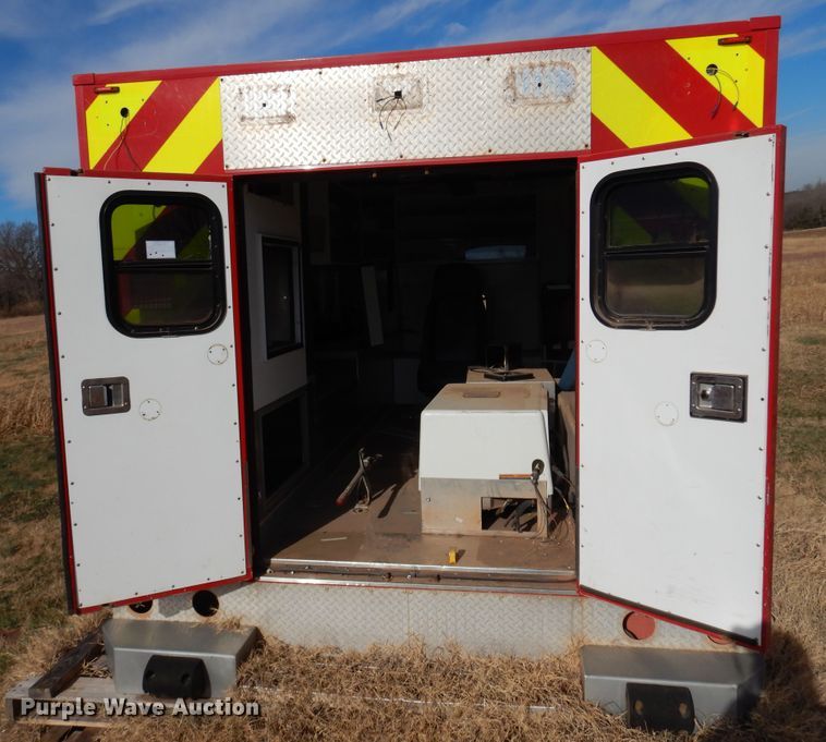 image for item JJ9816 2006 Frazier LTD  ambulance body