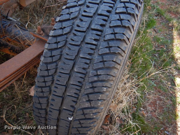 image for item JJ9817 2002 Ford F150  SuperCab pickup truck cab and chassis