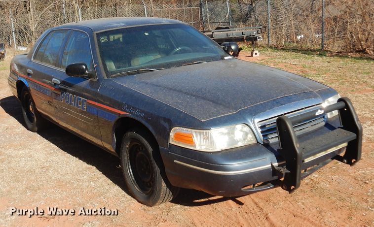 image for item JJ9818 1998 Ford Crown Victoria Police Interceptor
