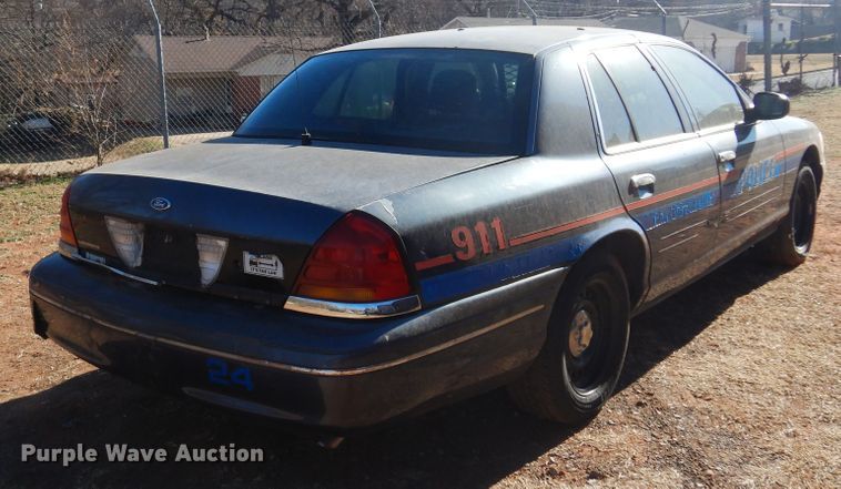 image for item JJ9818 1998 Ford Crown Victoria Police Interceptor