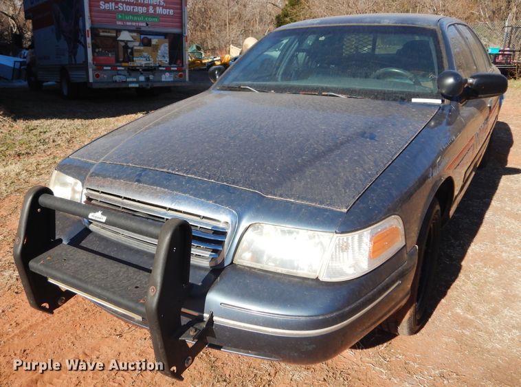 image for item JJ9818 1998 Ford Crown Victoria Police Interceptor