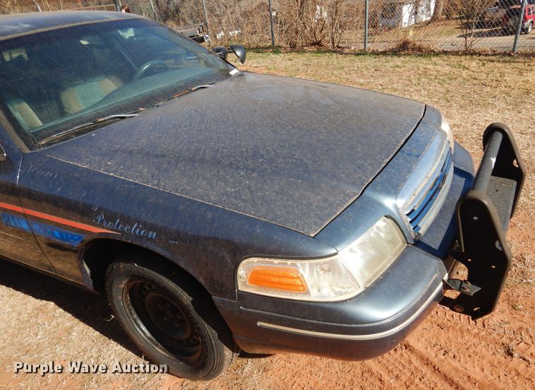 image for item JJ9818 1998 Ford Crown Victoria Police Interceptor