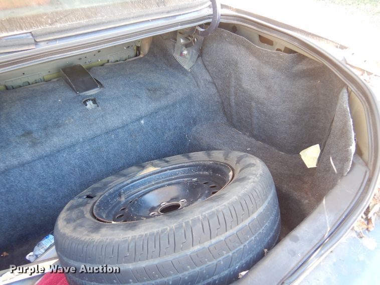 image for item JJ9818 1998 Ford Crown Victoria Police Interceptor