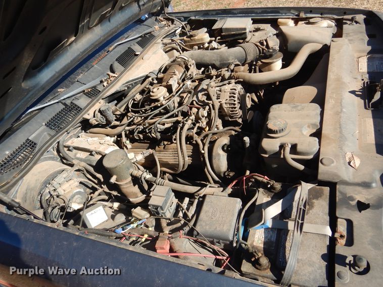 image for item JJ9818 1998 Ford Crown Victoria Police Interceptor