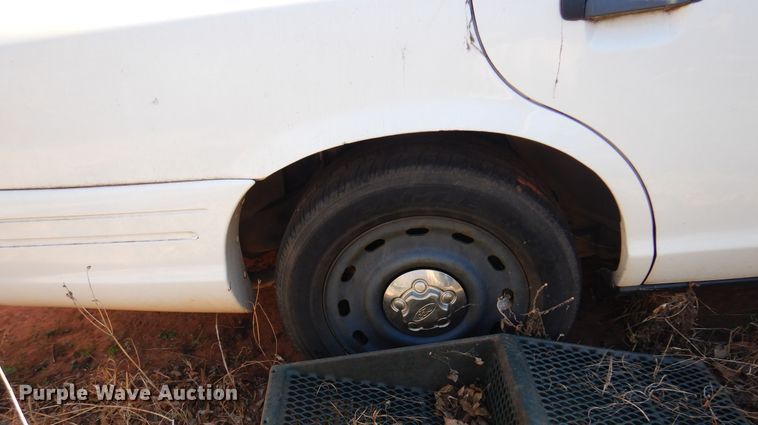 image for item JJ9819 2004 Ford Crown Victoria Police Interceptor