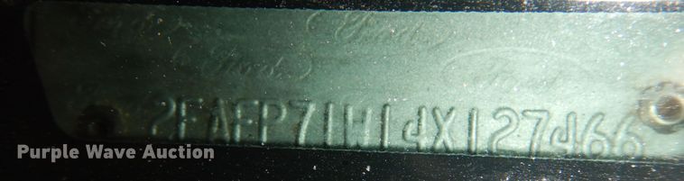 image for item JJ9819 2004 Ford Crown Victoria Police Interceptor