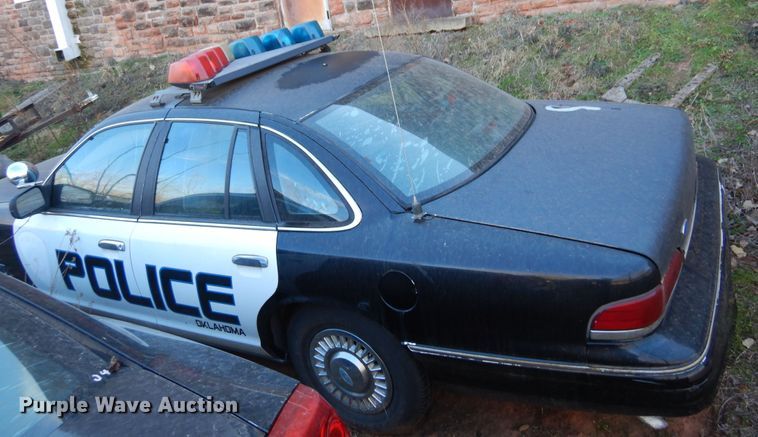 image for item JJ9823 1993 Ford Crown Victoria Police Interceptor