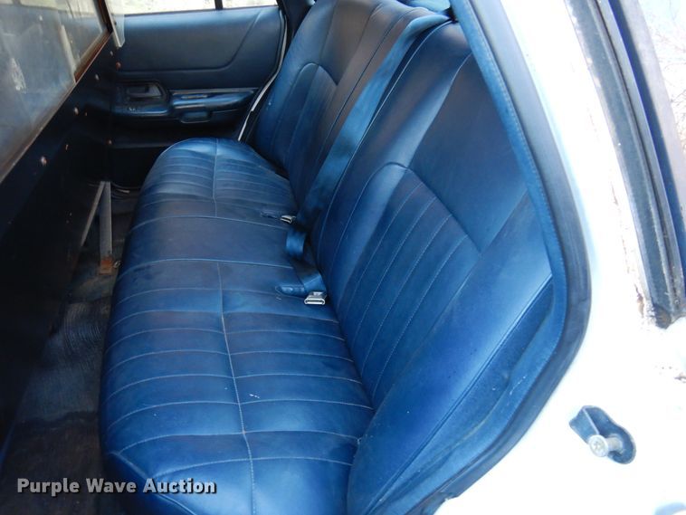 image for item JJ9823 1993 Ford Crown Victoria Police Interceptor