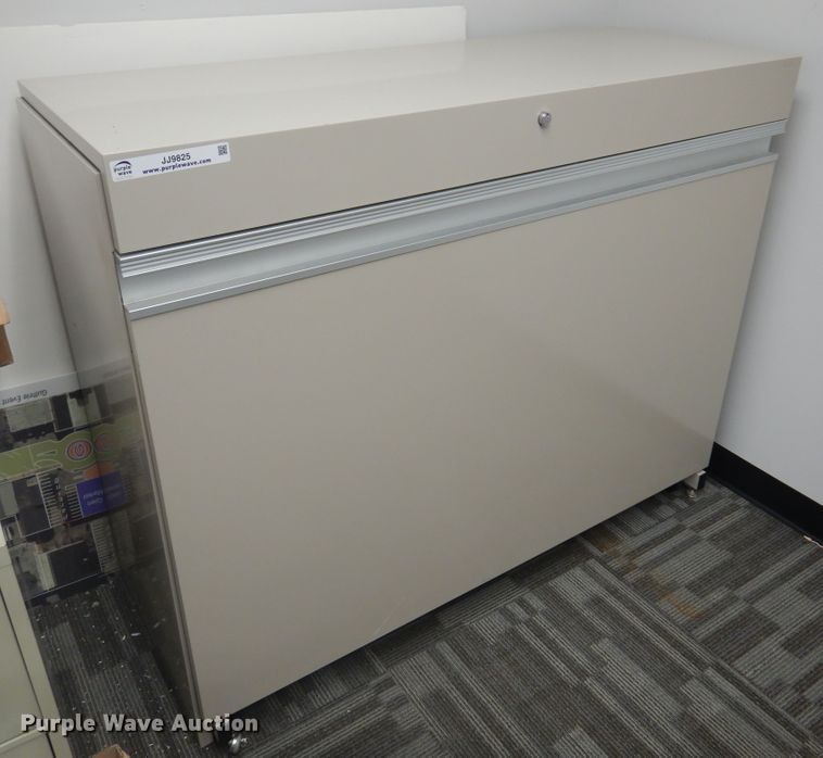 image for item JJ9825 Office supplies