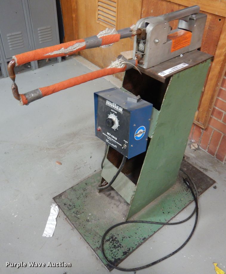 image for item JJ9834 Miller WT-1515  spot welder