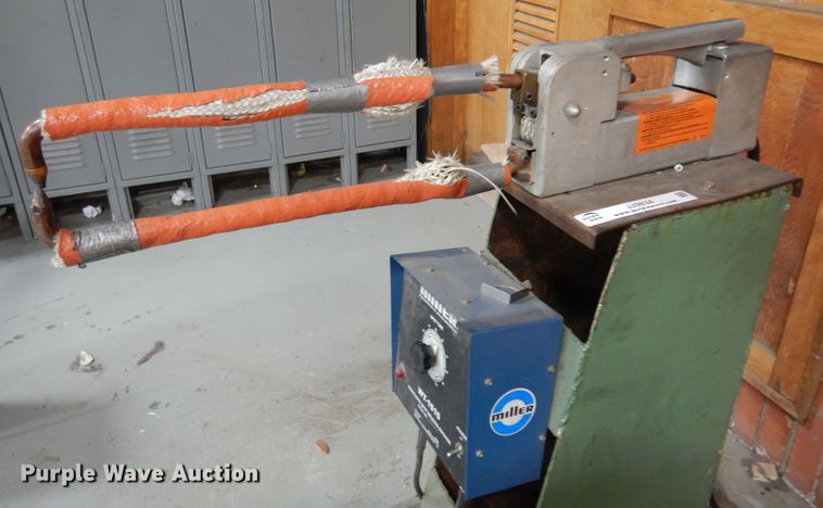 image for item JJ9834 Miller WT-1515  spot welder