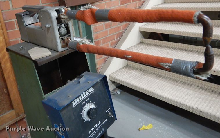 image for item JJ9834 Miller WT-1515  spot welder