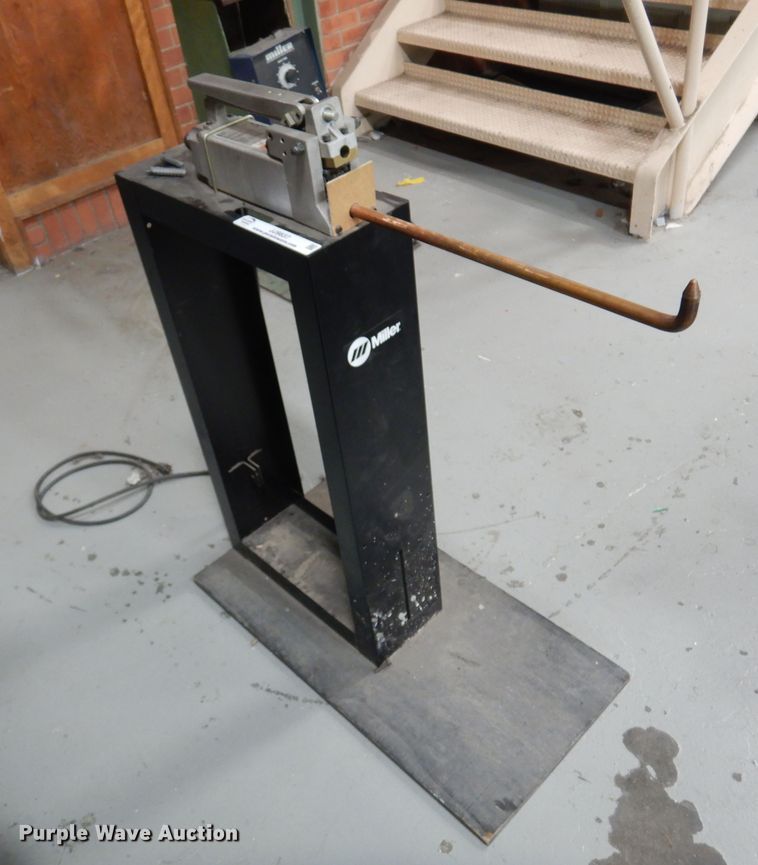 image for item JJ9837 Miller MSW-41  spot welder