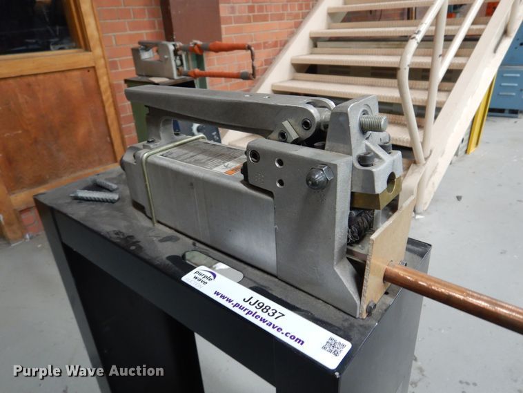 image for item JJ9837 Miller MSW-41  spot welder