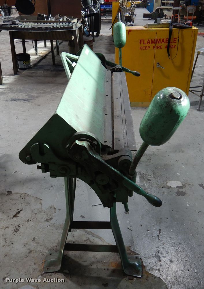 image for item JJ9839 Chicago  sheet metal brake