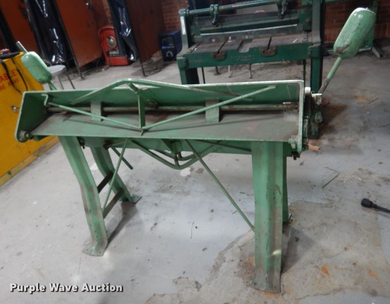 image for item JJ9839 Chicago  sheet metal brake