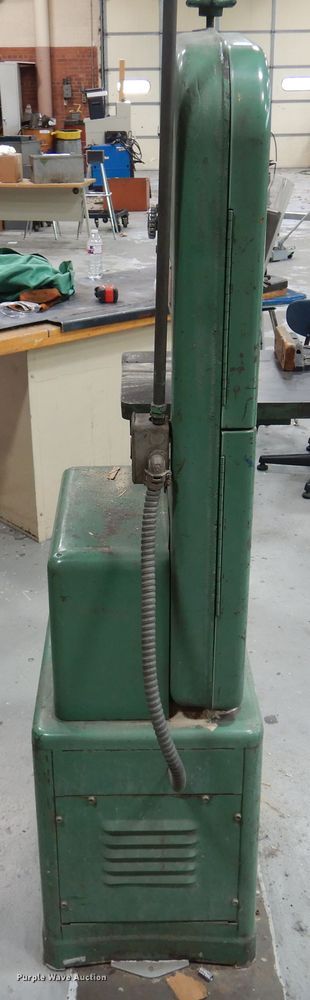 image for item JJ9841 Powermatic 143  bandsaw