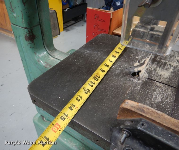 image for item JJ9841 Powermatic 143  bandsaw