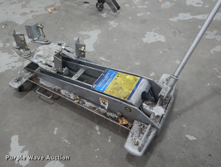 image for item JJ9843 OTC 1521A transmission jack