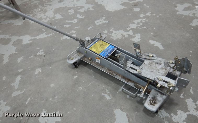 image for item JJ9843 OTC 1521A transmission jack