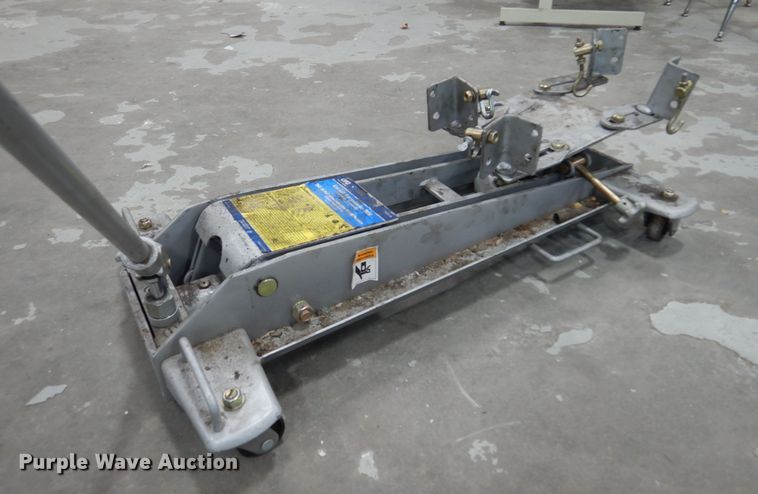 image for item JJ9843 OTC 1521A transmission jack