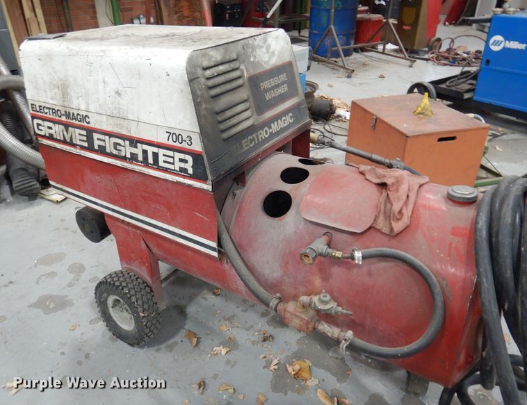 image for item JJ9844 Electro-Magic Grime Fighter 700-3  pressure washer