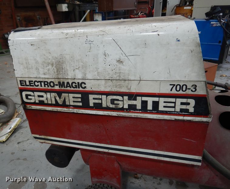 image for item JJ9844 Electro-Magic Grime Fighter 700-3  pressure washer