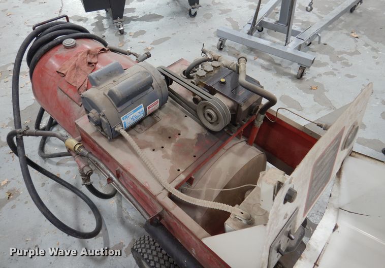 image for item JJ9844 Electro-Magic Grime Fighter 700-3  pressure washer