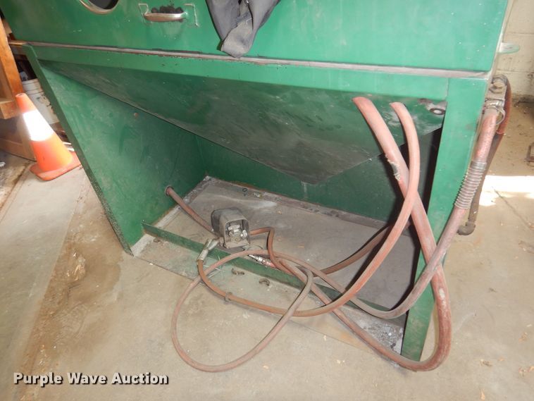 image for item JJ9846 Kansas Instruments 248 media blast cabinet