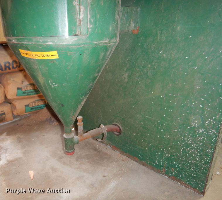 image for item JJ9846 Kansas Instruments 248 media blast cabinet