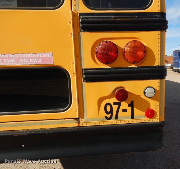 image for item JJ9848 1997 Thomas Built Saf-T-Liner MVP  school bus