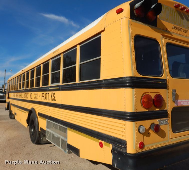 image for item JJ9848 1997 Thomas Built Saf-T-Liner MVP  school bus