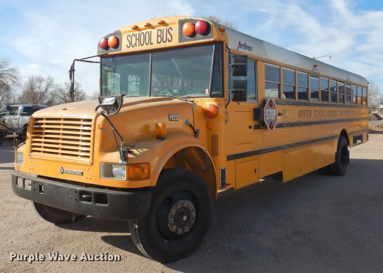 image for item JJ9849 1998 International 3800  school bus