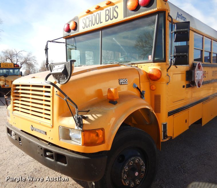 image for item JJ9849 1998 International 3800  school bus