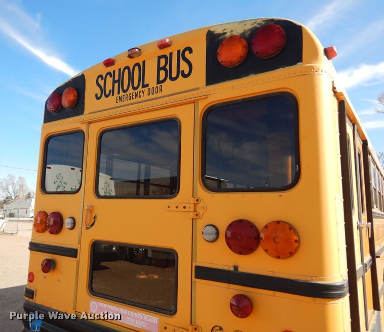 image for item JJ9849 1998 International 3800  school bus