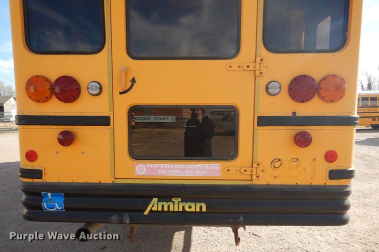 image for item JJ9849 1998 International 3800  school bus