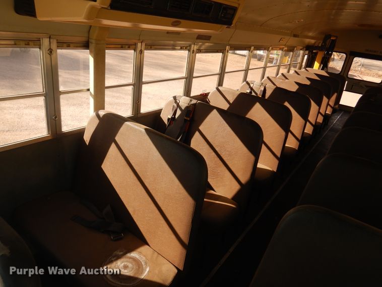 image for item JJ9849 1998 International 3800  school bus