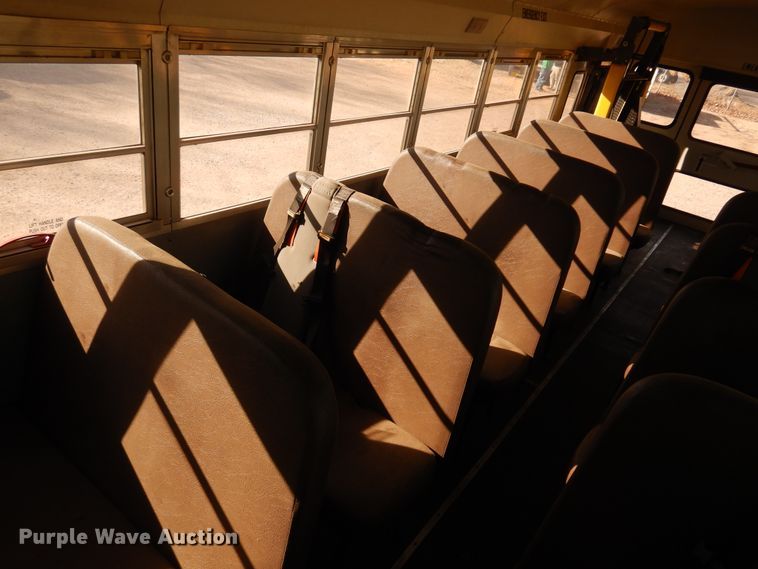 image for item JJ9849 1998 International 3800  school bus