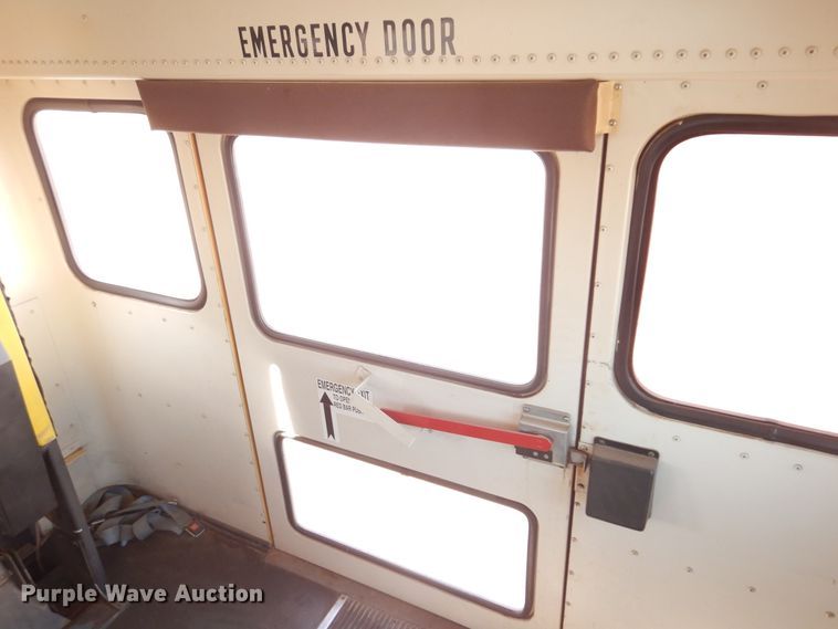 image for item JJ9849 1998 International 3800  school bus