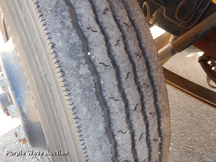 image for item JJ9849 1998 International 3800  school bus