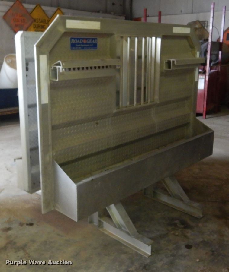 image for item JJ9855 (2) headache racks