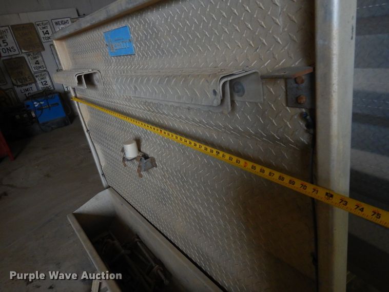 image for item JJ9855 (2) headache racks