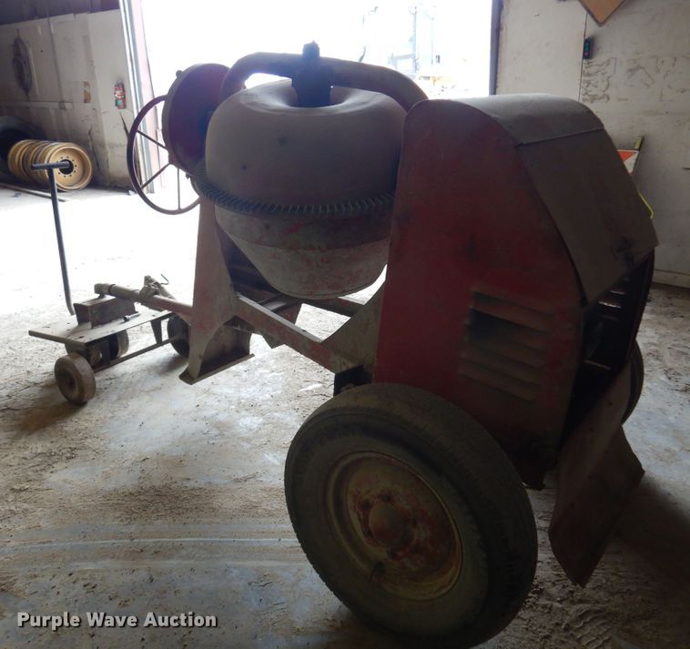 image for item JJ9856 Concrete mixer