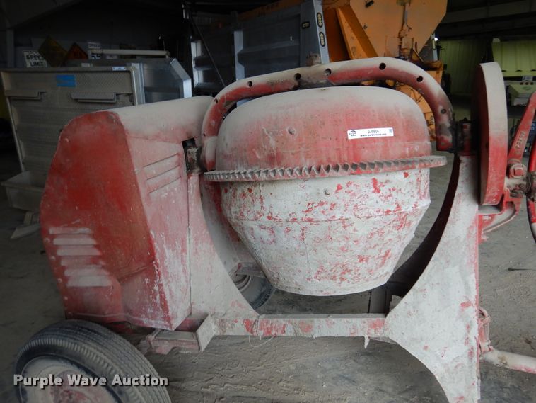 image for item JJ9856 Concrete mixer